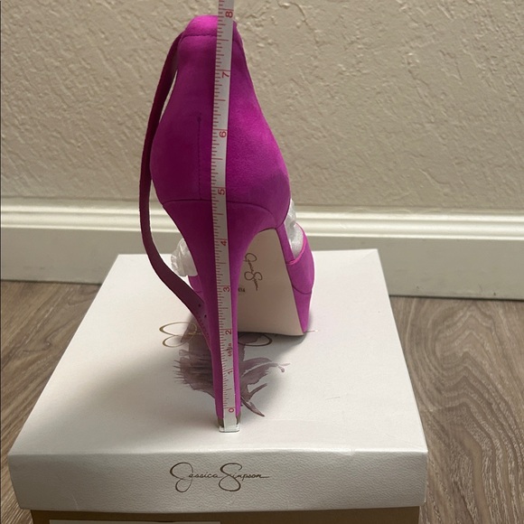 Jessica Simpson Fuchsia Peep Toe Heels - Picture 6 of 6